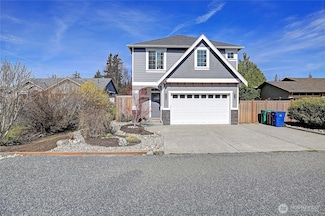224 Mackenzie Dr, Camano Island, WA 98282