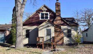 326 Kendall Ave N, Thief River Falls, MN 56701