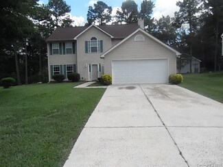 5823 Thorn Hill Ln, Charlotte, NC 28208
