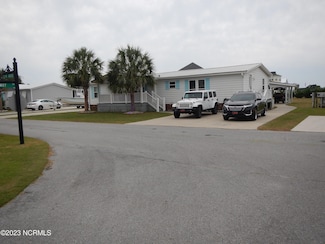 225 Blue Goose Ln, Newport, NC 28570