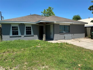 1039 Havner Ln, Houston, TX 77037