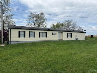 9046 Whitcomb Rd, Brookville, IN 47012