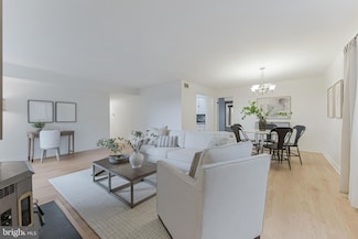 3460 Summit Ct NE Unit 3460, Washington, DC 20018