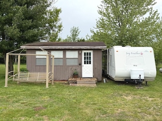 22-22 Woodhaven Lakes, Sublette, IL 61367