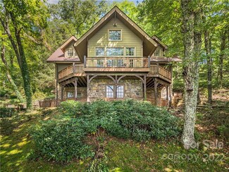 35 Hickory Forest Ln, Fairview, NC 28730