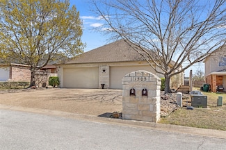 1505 Claremont Pkwy Unit A & B, Marble Falls, TX 78654