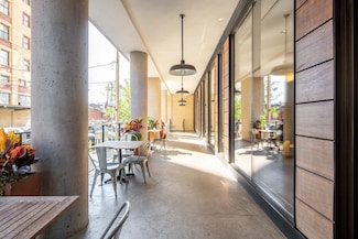 148 1st St Unit 809, Jersey City, NJ 07302