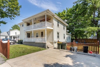 31 Essex St, Bellingham, MA 02019