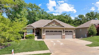 911 Cheatham Ct, Warrensburg, MO 64093