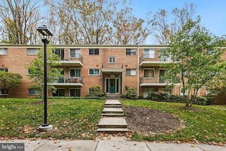 10523 Montrose Ave Unit 203, Bethesda, MD 20814