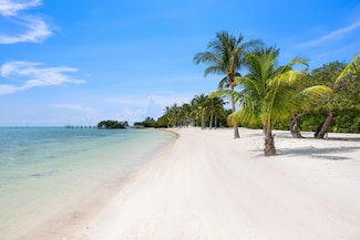 141 Cortez Dr, Islamorada, FL 33036