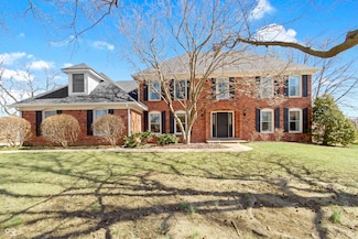 10817 Lakeview Dr, Carmel, IN 46033