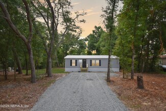 210 Oklahoma Ave, Satsuma, FL 32189