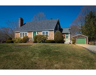 42 Parker St, Newbury, MA 01951