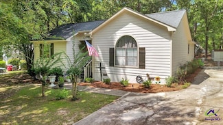 512 Bristle Cone Dr, Macon, GA 31220