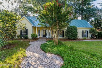 2207 Wilson Dr, Beaufort, SC 29902