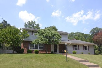 12 Newberry Dr, Endicott, NY 13760