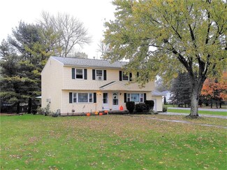 24 Rose Cir, Hamlin, NY 14464