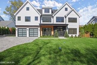 12 Dialstone Ln, Riverside, CT 06878