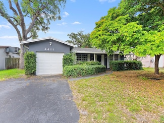 4411 Thomas St, Hollywood, FL 33021