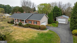 25009 Silver Crest Dr, Gaithersburg, MD 20882
