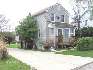 25 2nd Ave, Atlasburg, PA 15004