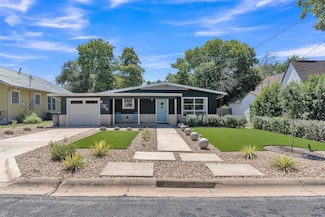 1206 E 13th St, Georgetown, TX 78626