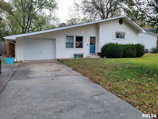 217 S Gray Dr, Carbondale, IL 62901