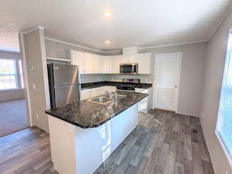 63 Arizona Unit 63, Belleville, MI 48111