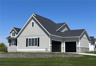 3080 Willow, Pella, IA 50219