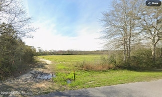 101 Flowersview Blvd, Paxton, FL 32567