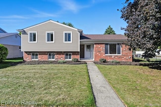 43263 Hartwick Dr, Sterling Heights, MI 48313