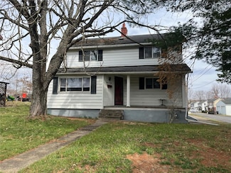 409 S Water St, Masontown, PA 15461