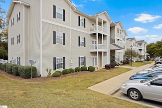 623 Mckenna Cir, Greenville, SC 29615