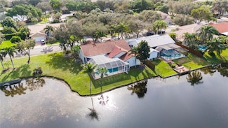 1230 SW 102nd Ave, Pembroke Pines, FL 33025