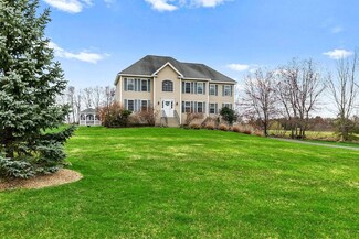 40 Susan Dr, Pelham, NH 03076