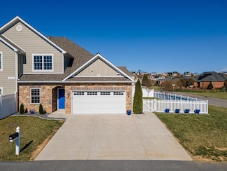 100 Craigmore Dr, Rockingham, VA 22801