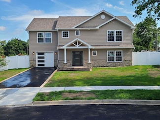 56 Bayberry Ln, Levittown, NY 11756