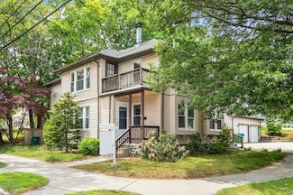 725 Watertown St Unit 1, Newtonville, MA 02460