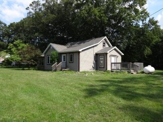 1382 E 120th St, Grant, MI 49327