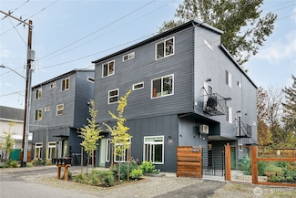 11825 59th Ave S Unit B, Seattle, WA 98178