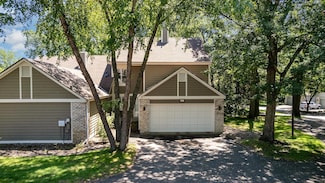 153 Wildwood Bay Dr, Saint Paul, MN 55115