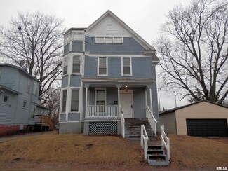 268 N Seminary St, Galesburg, IL 61401