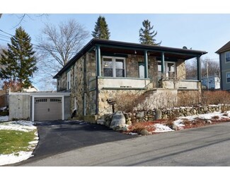 32 Wakefield Ave, Wakefield, MA 01880