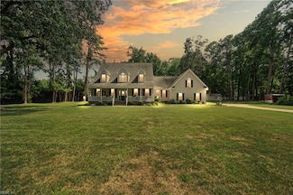 140 Higgins Ln, Hampton, VA 23664