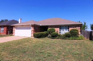 4201 Highgrove Dr, Arlington, TX 76001
