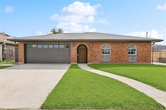 4901 Friar Tuck Dr, New Orleans, LA 70128