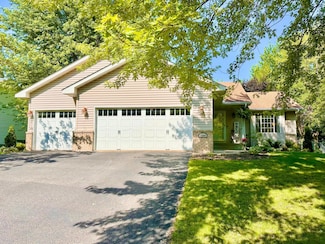 1590 Fountain Ln, Waconia, MN 55387