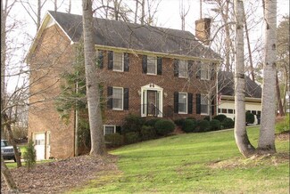 700 Latimer Dr, Kernersville, NC 27284