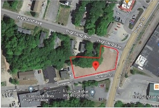1 Summer St, Gardiner, ME 04345